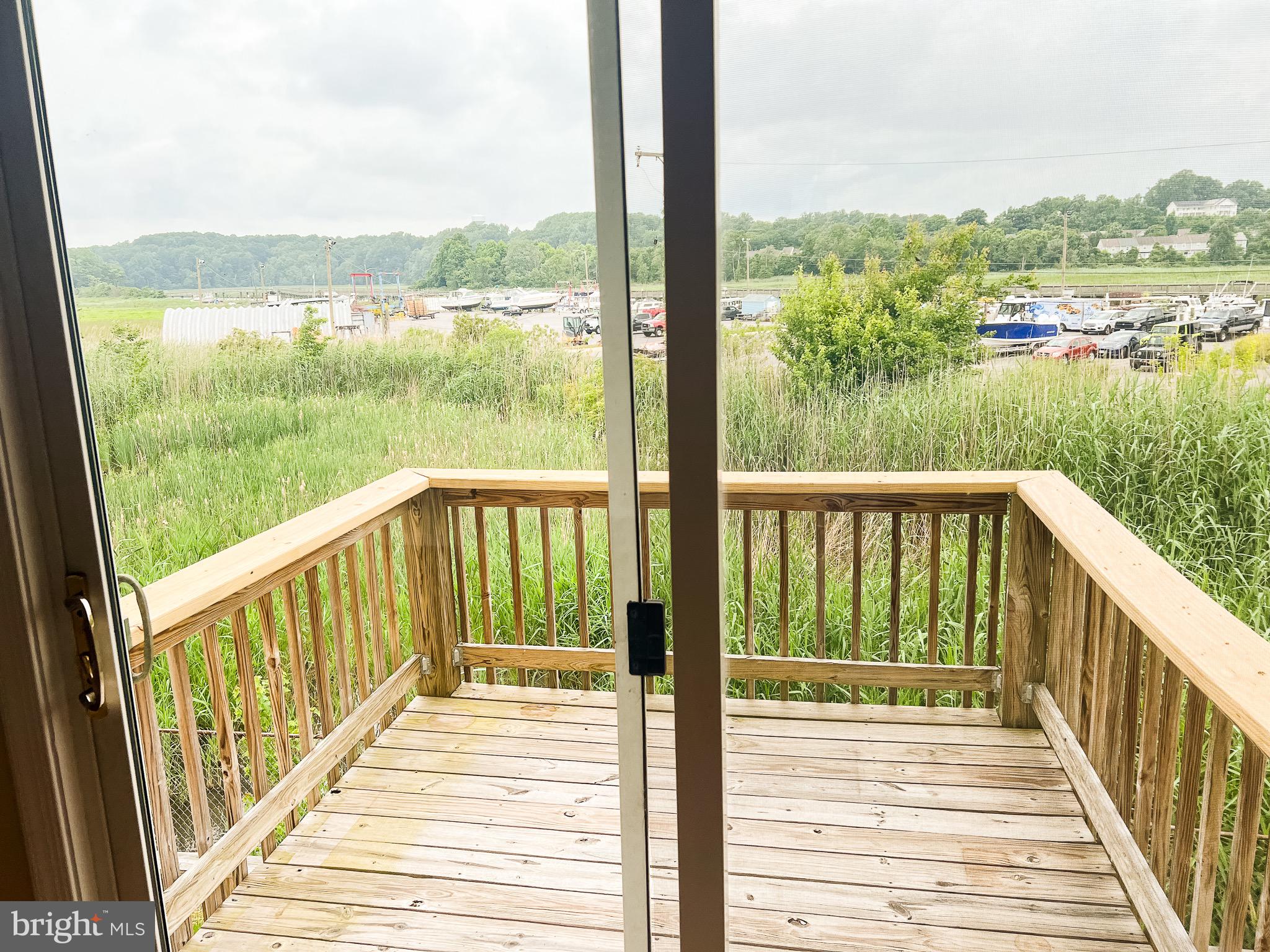 CAPTAINS QUARTER CONDOMINIUM - Residential Lease