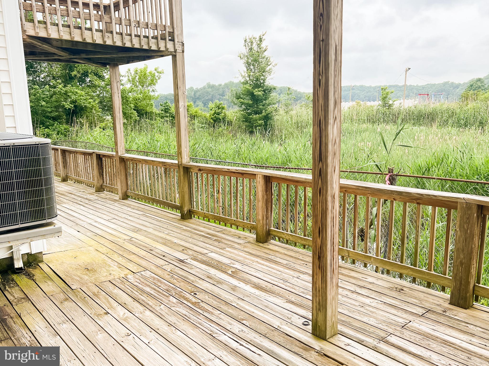 CAPTAINS QUARTER CONDOMINIUM - Residential Lease