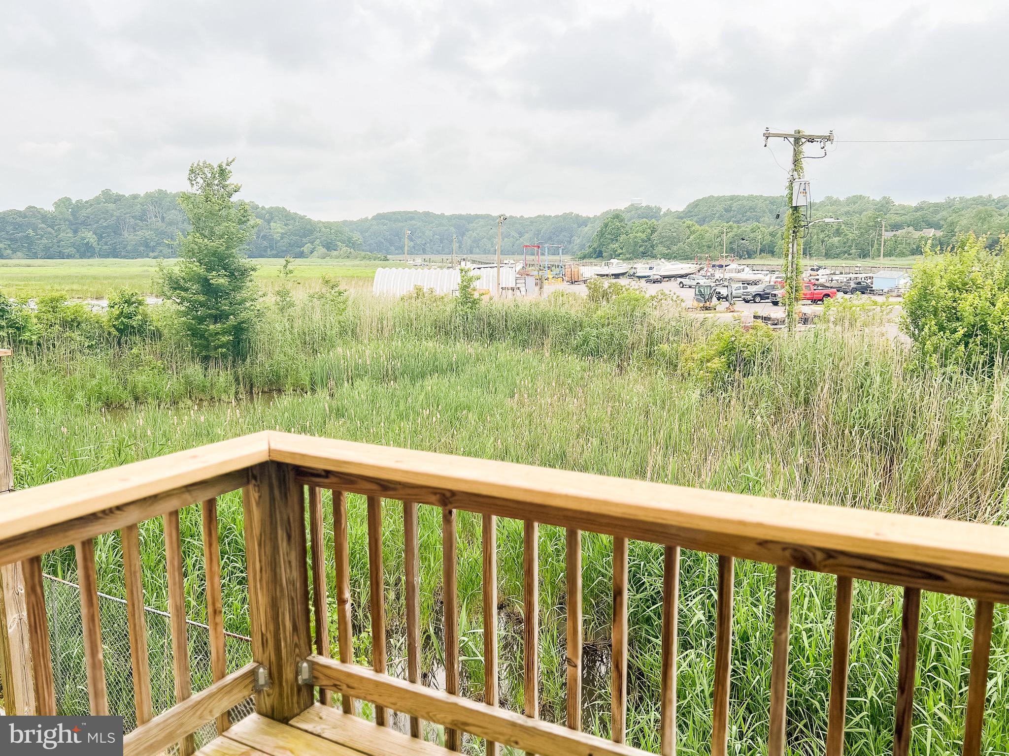 CAPTAINS QUARTER CONDOMINIUM - Residential Lease