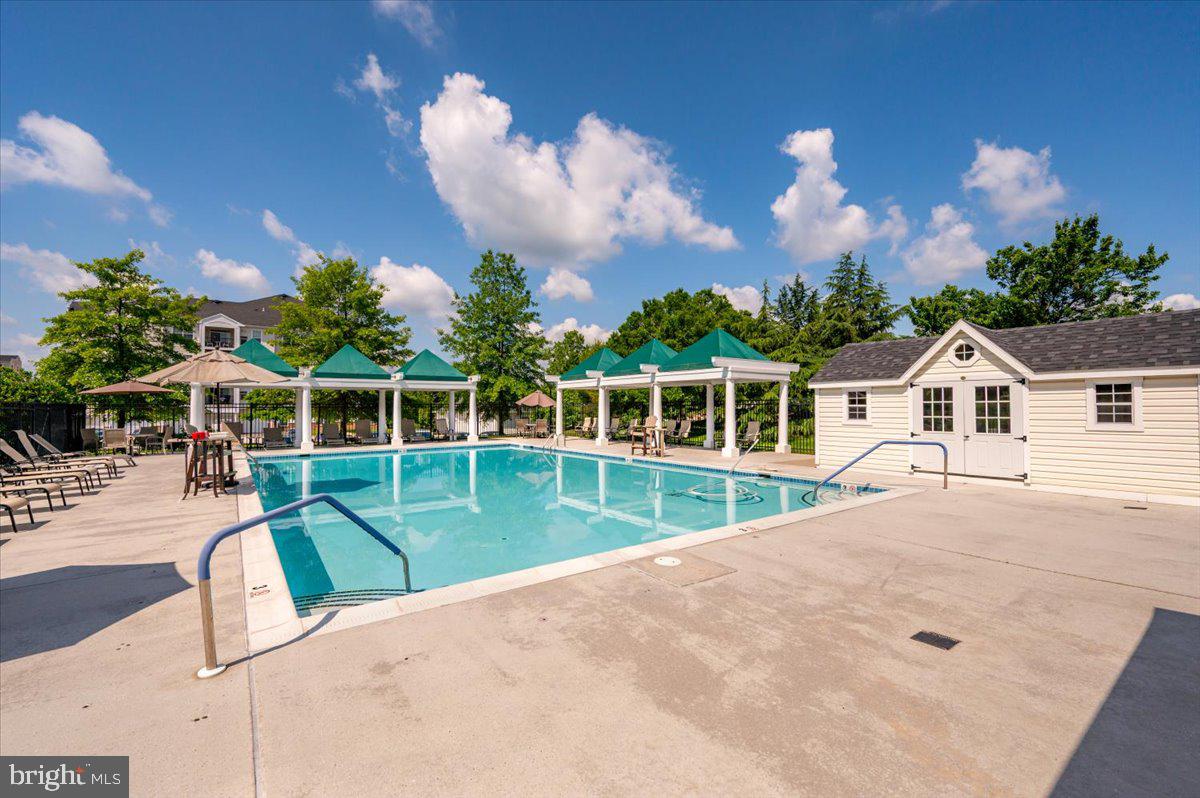8612 WINTERGREEN COURT 201