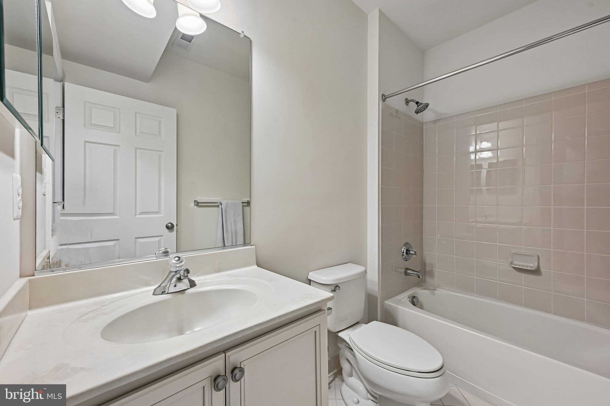 THE ENCLAVE AT ARUNDEL PRESERVE - Residential