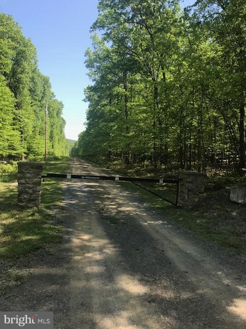 CACAPON HIGHLANDS - Land