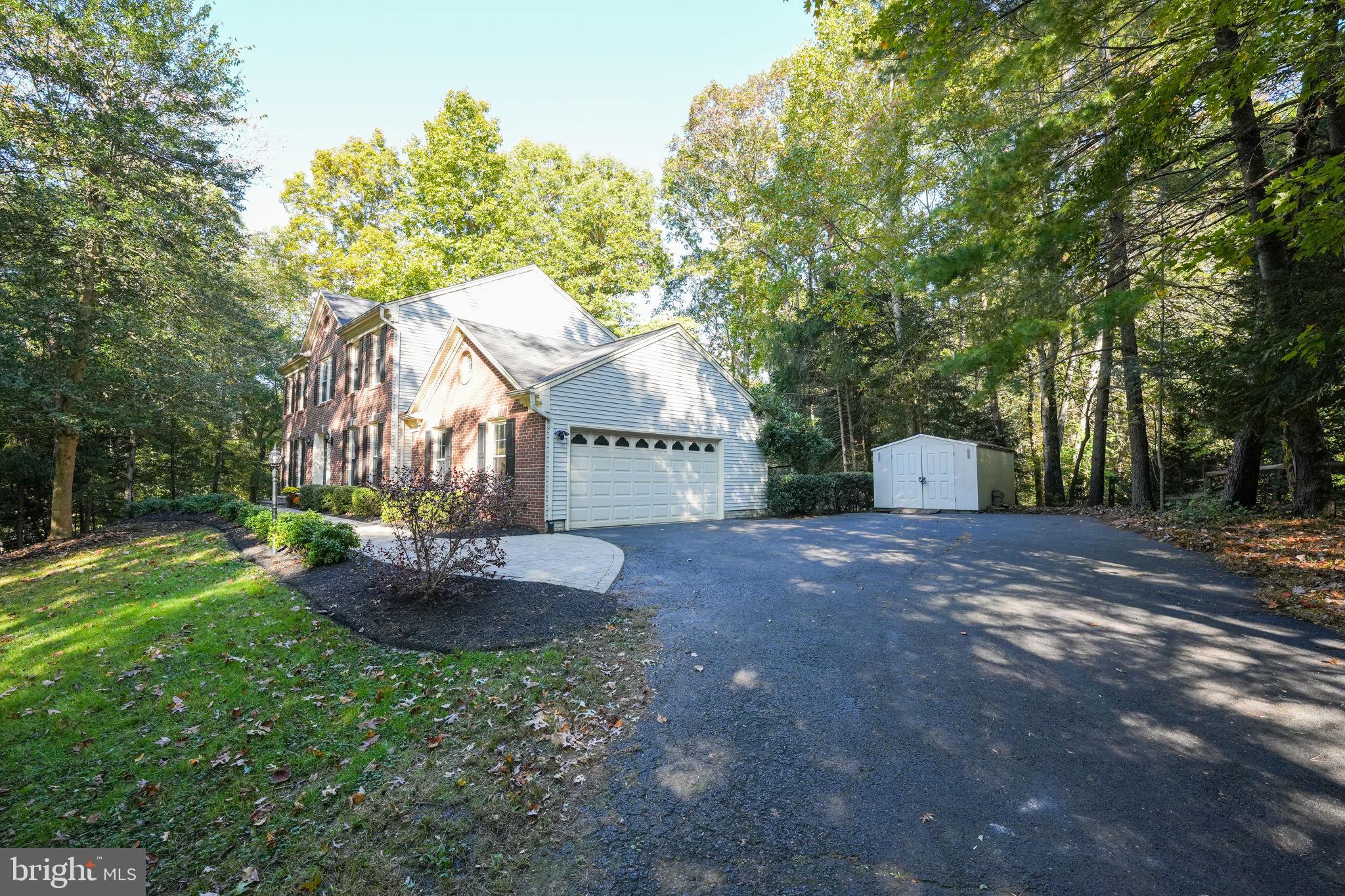 RIVERVIEW ESTATES - Residential