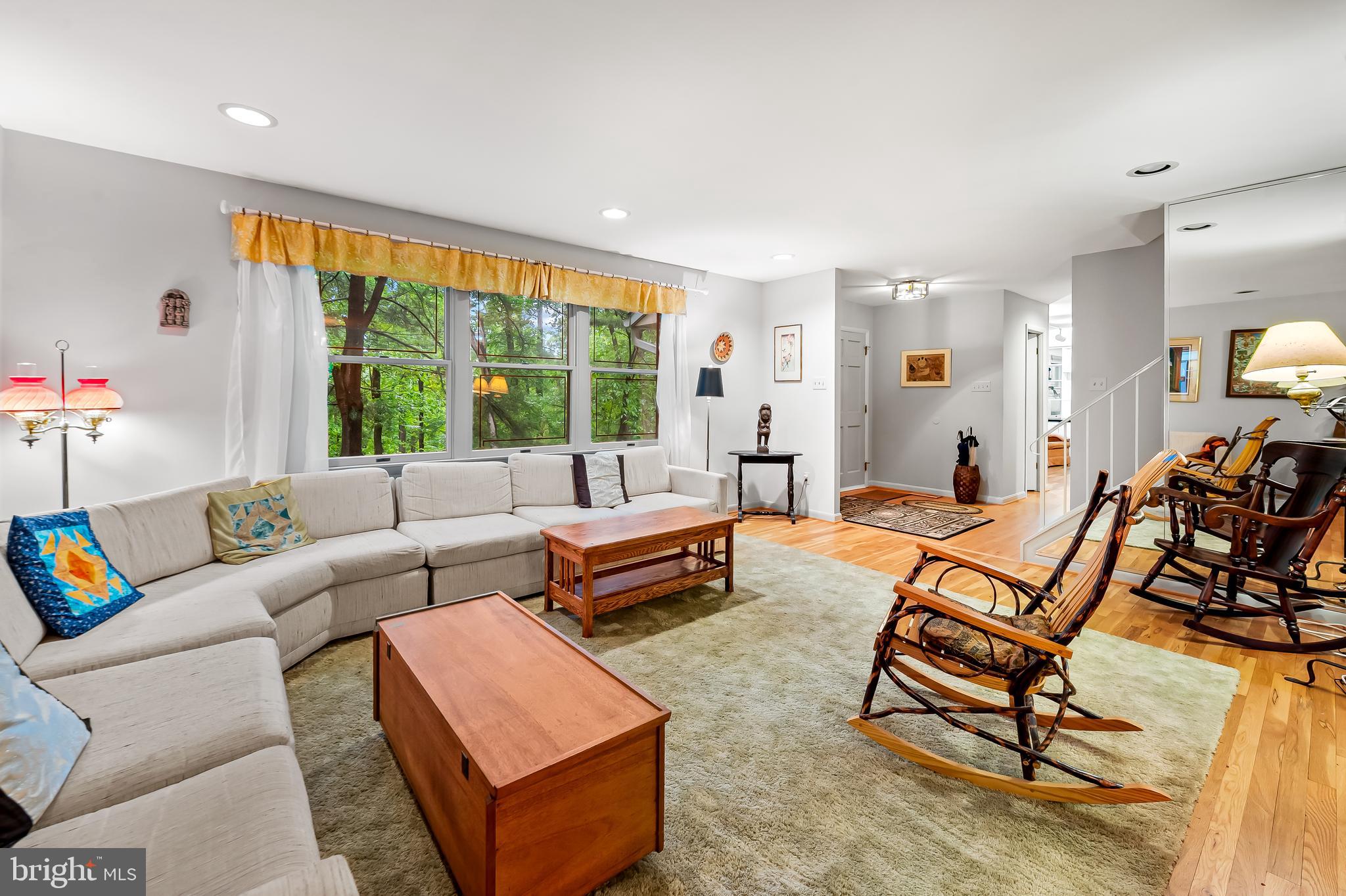 17 PINEWOOD FARM COURT