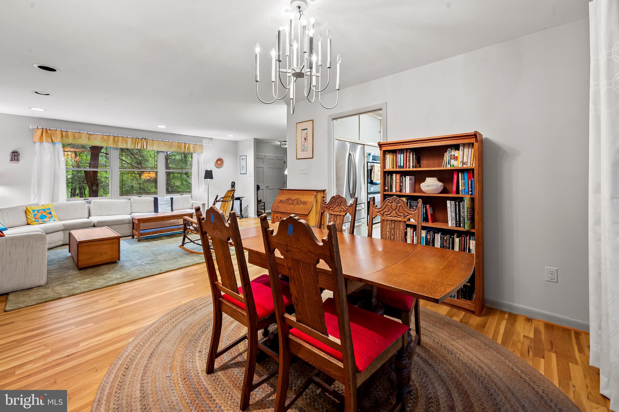 17 PINEWOOD FARM COURT