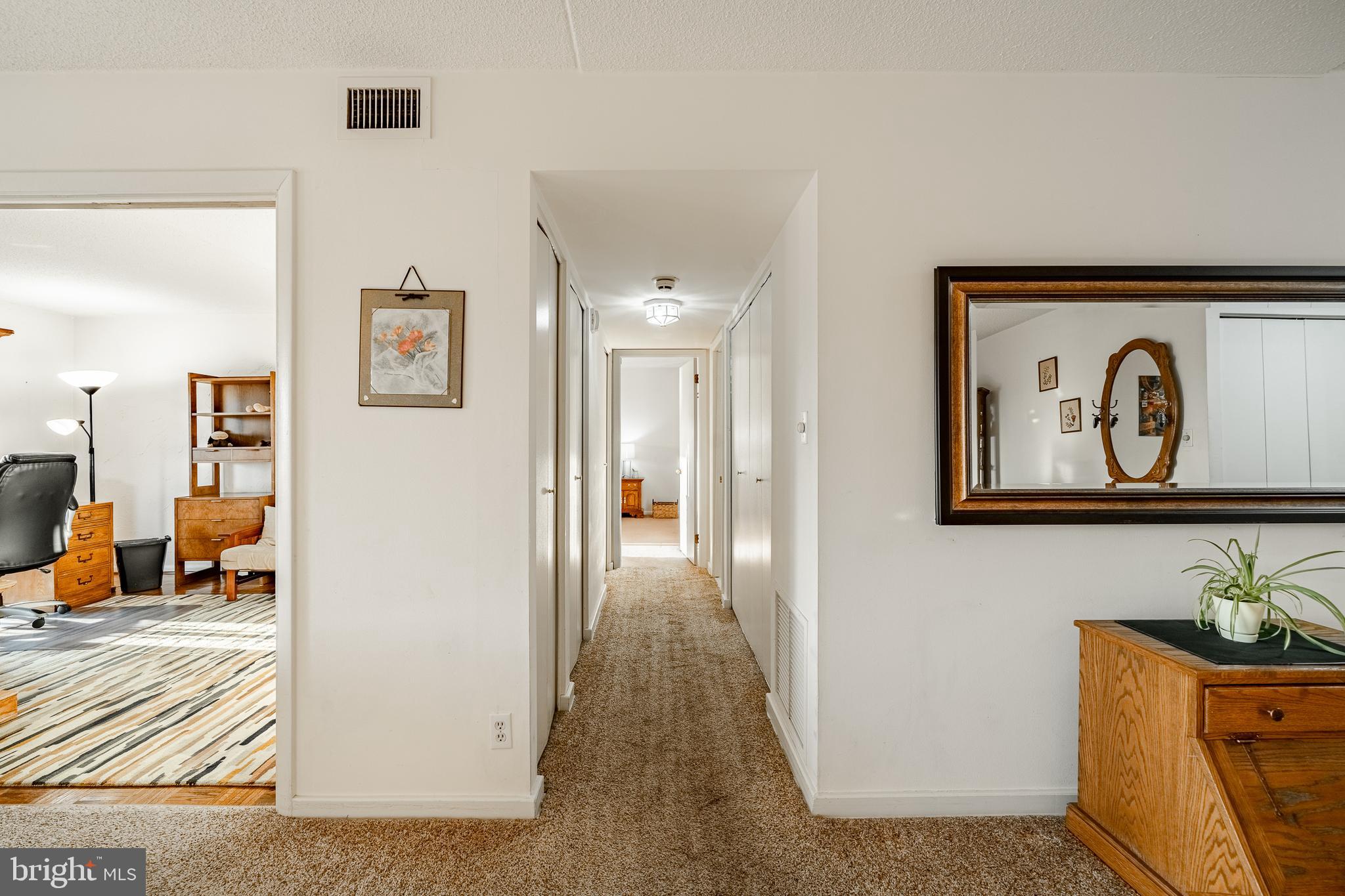 VALLEY FORGE TOWER - Residential