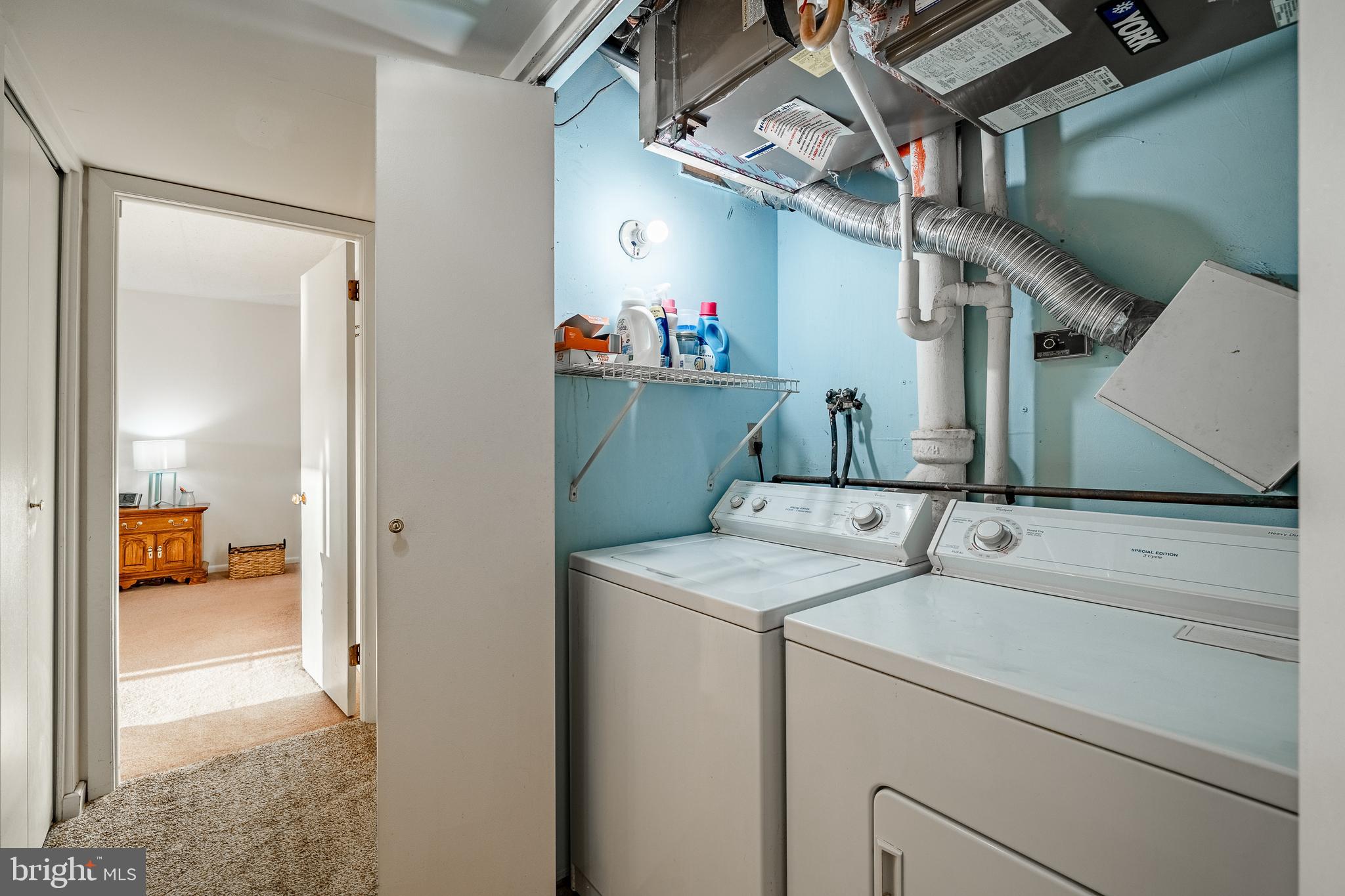 VALLEY FORGE TOWER - Residential