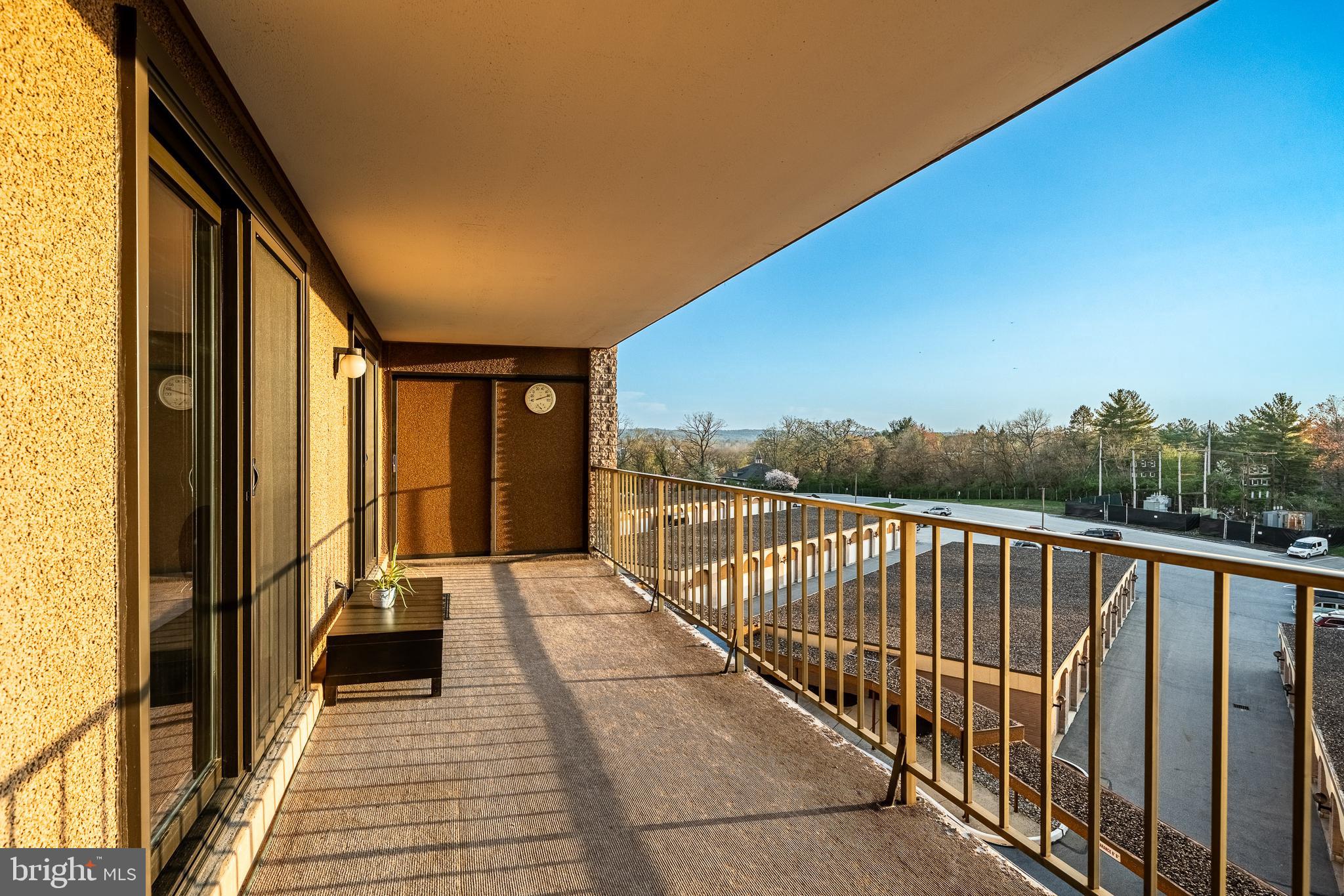 VALLEY FORGE TOWER - Residential