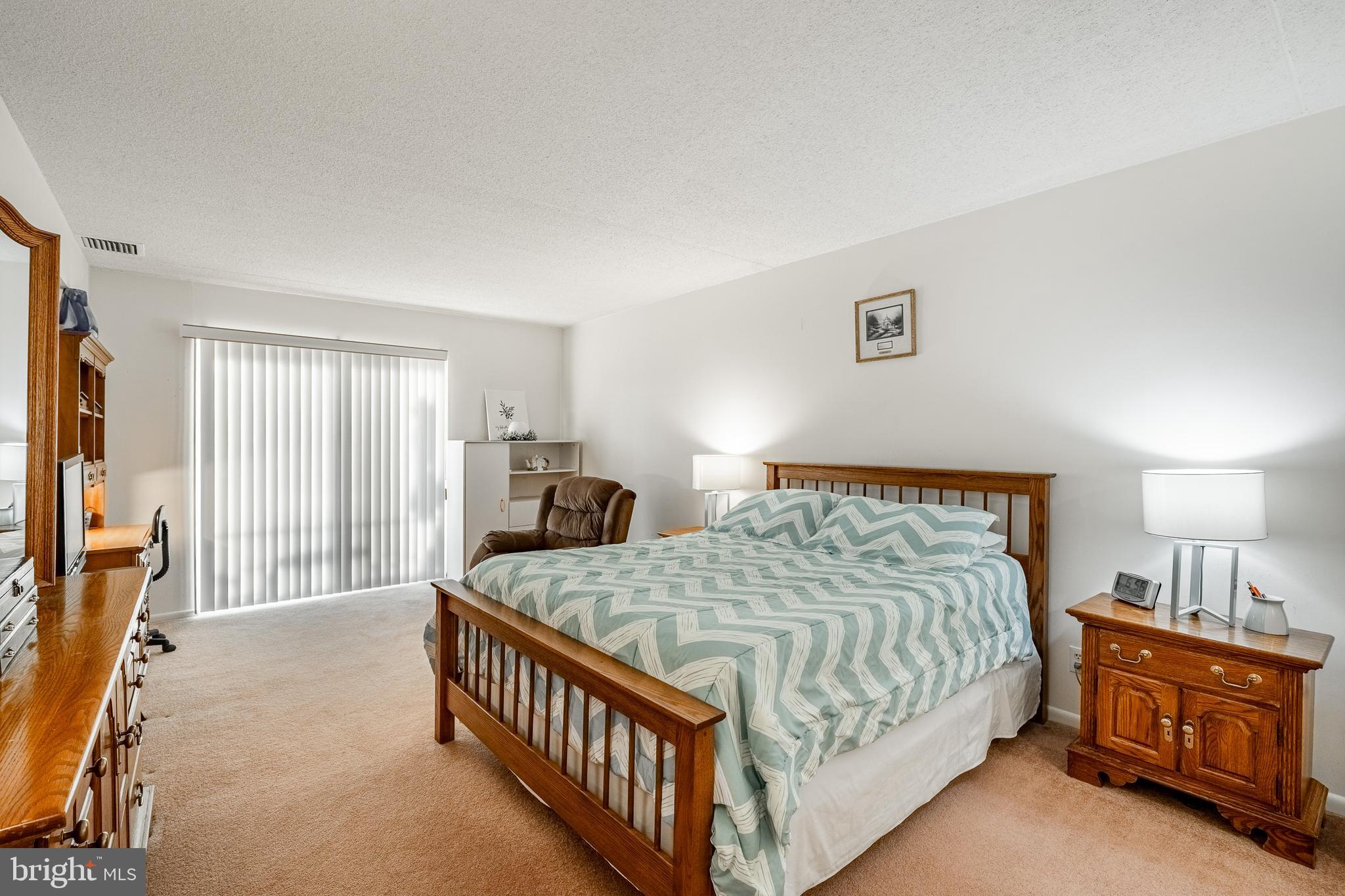 VALLEY FORGE TOWER - Residential