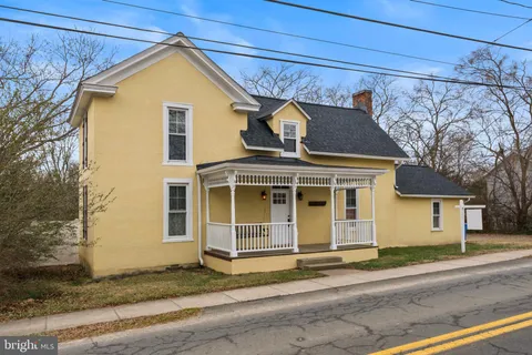 108 W Main Street, Remington, VA MLS: VAFQ2020032