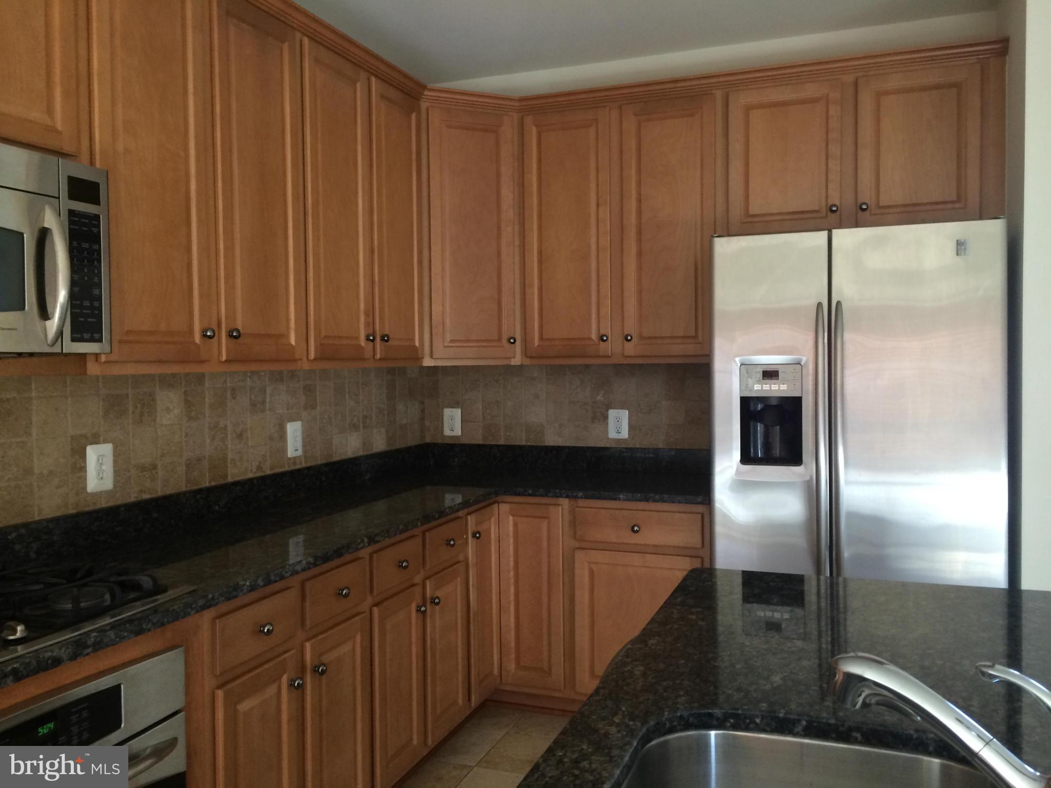 POTOMAC CLUB - Residential Lease