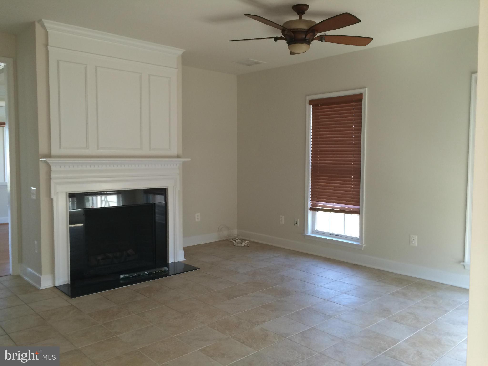 POTOMAC CLUB - Residential Lease