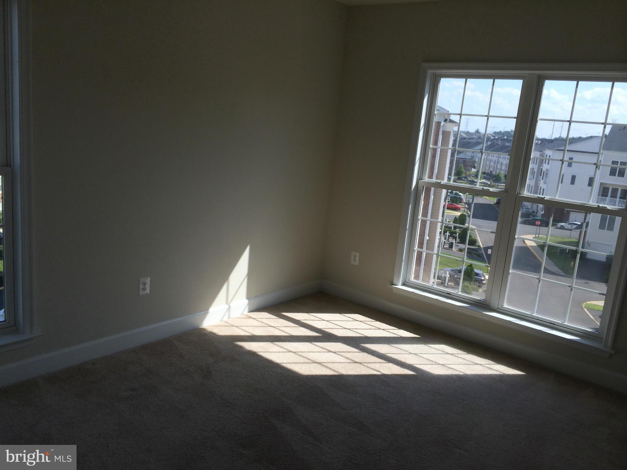 POTOMAC CLUB - Residential Lease