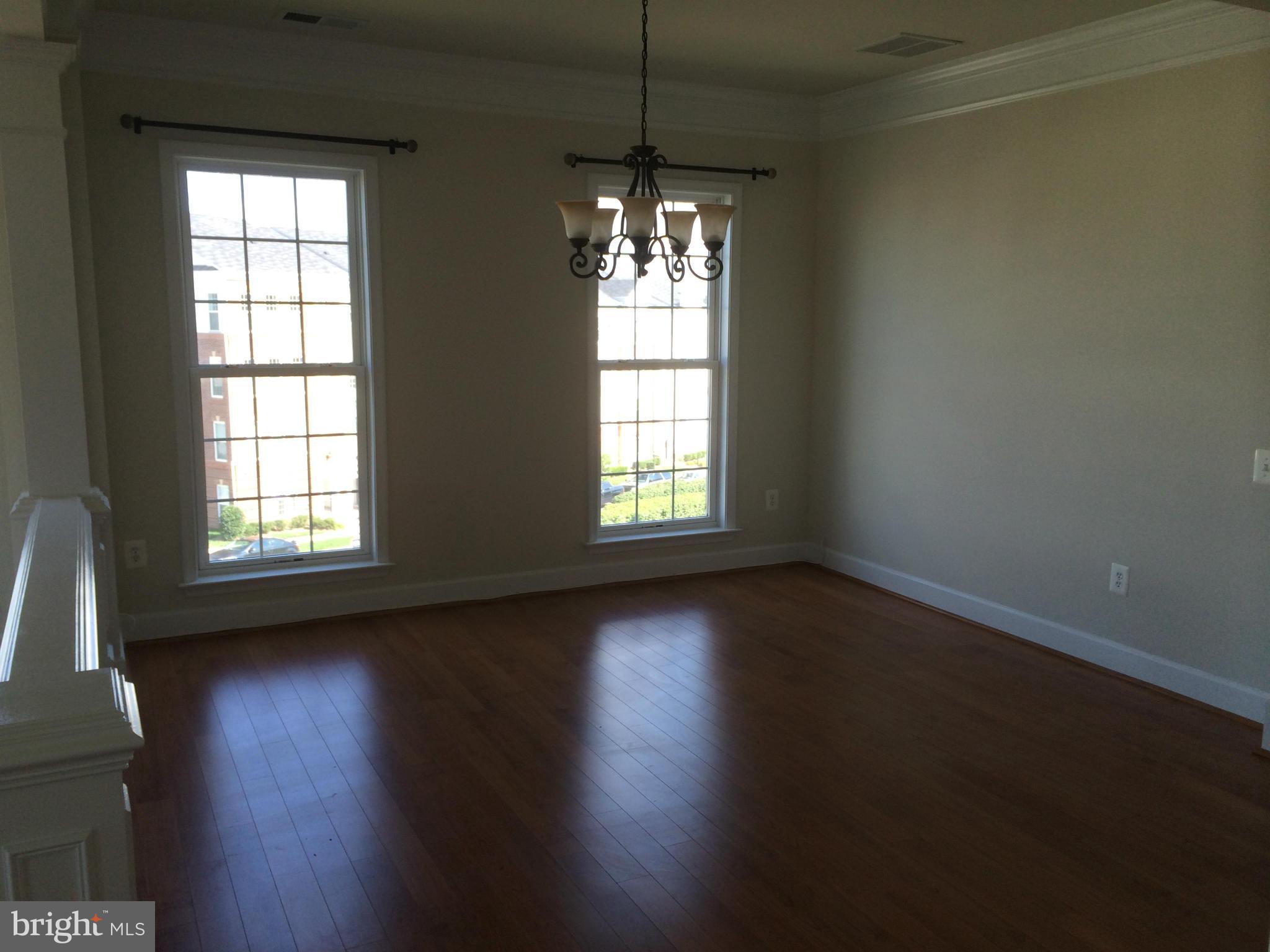 POTOMAC CLUB - Residential Lease