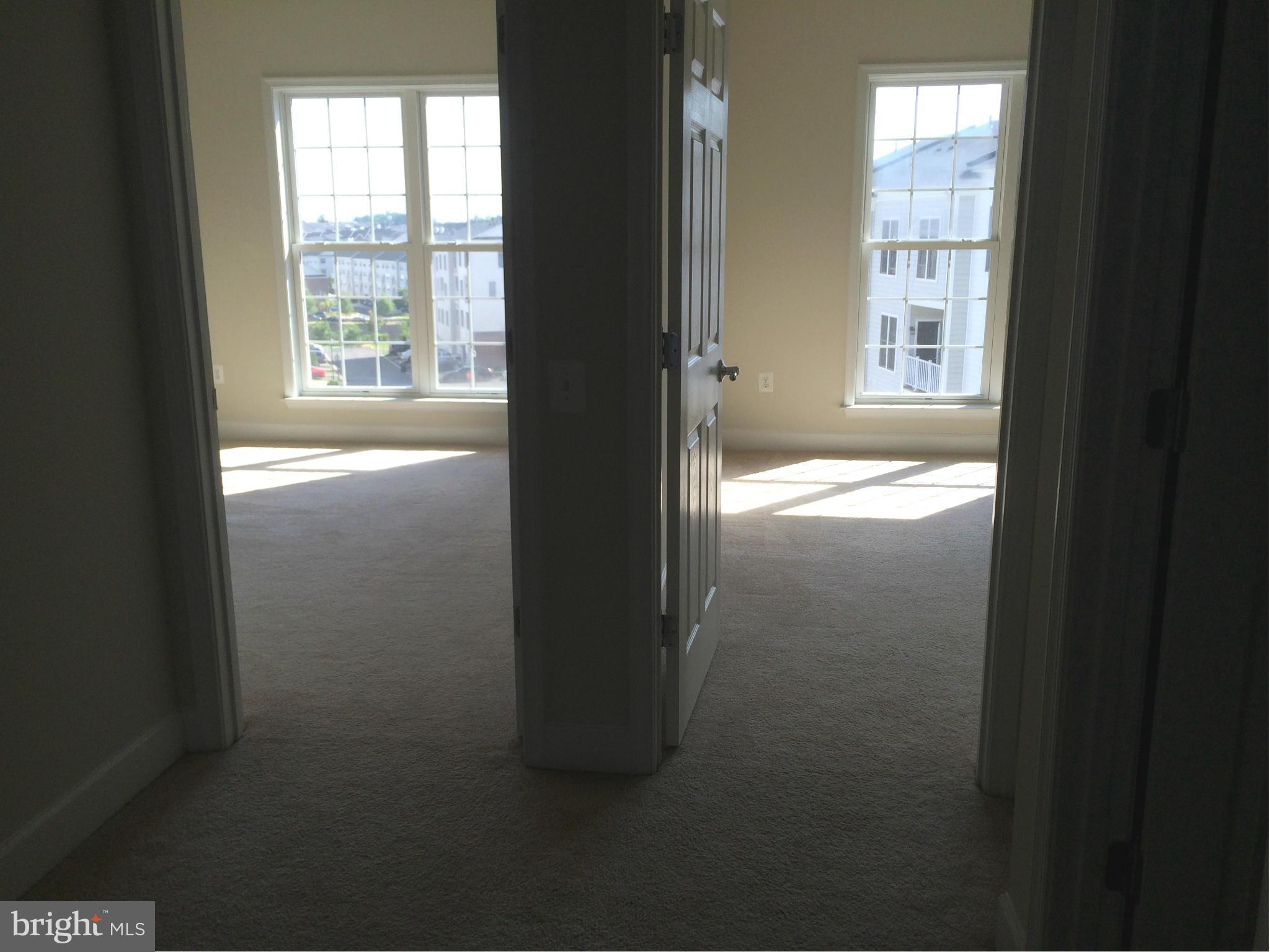 POTOMAC CLUB - Residential Lease