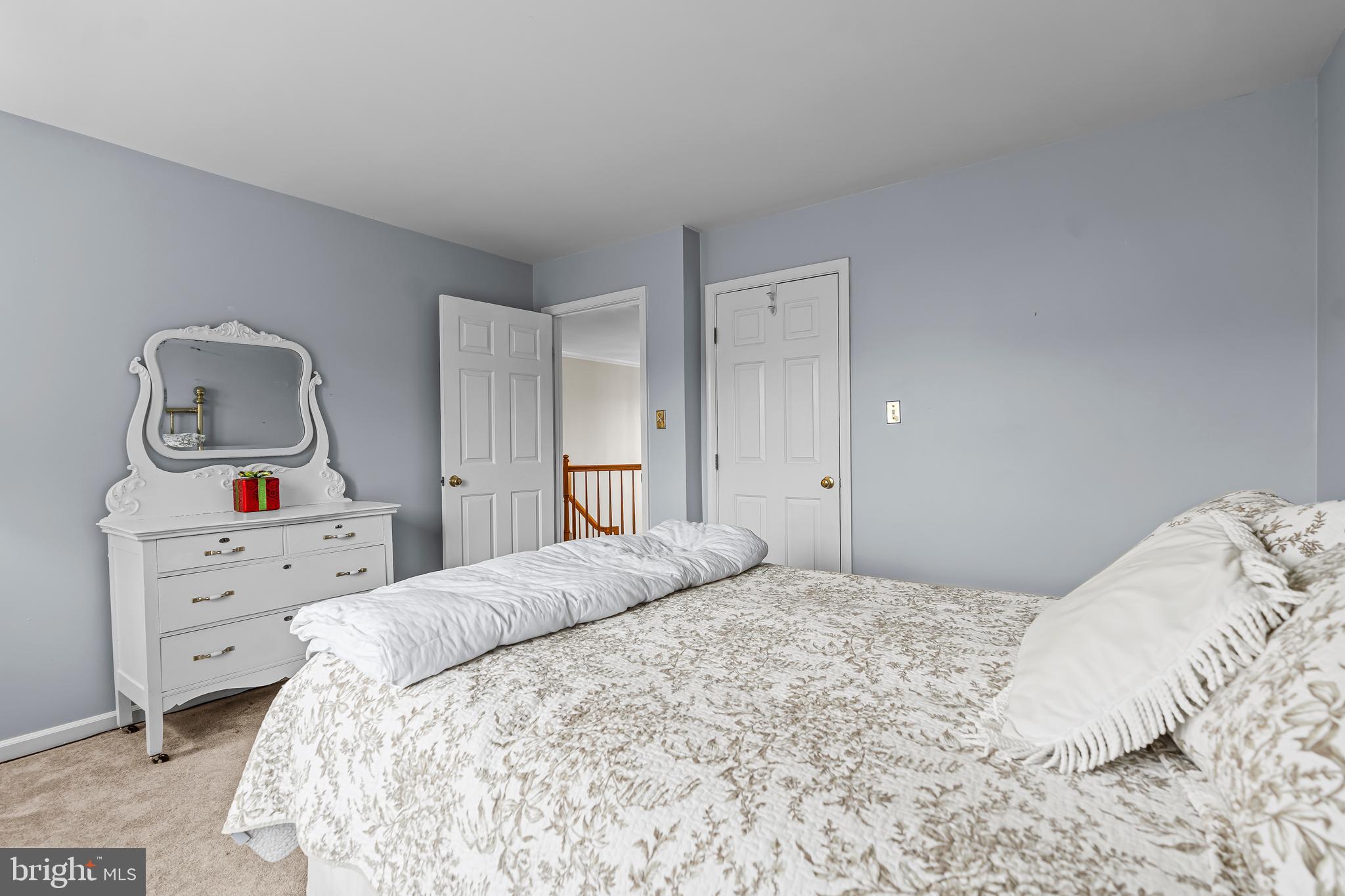 CAMBRIDGE FARMS - Residential