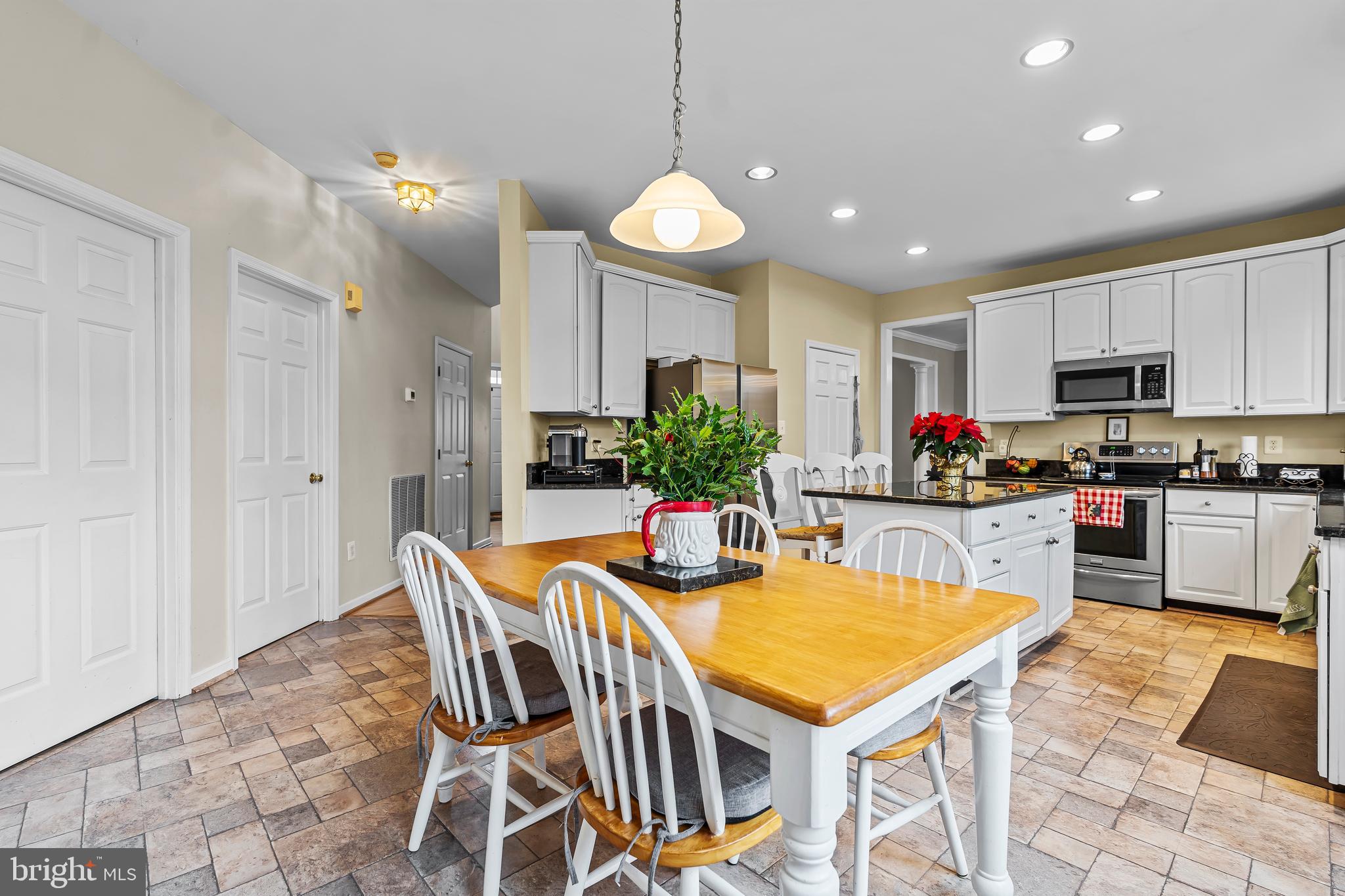 CAMBRIDGE FARMS - Residential