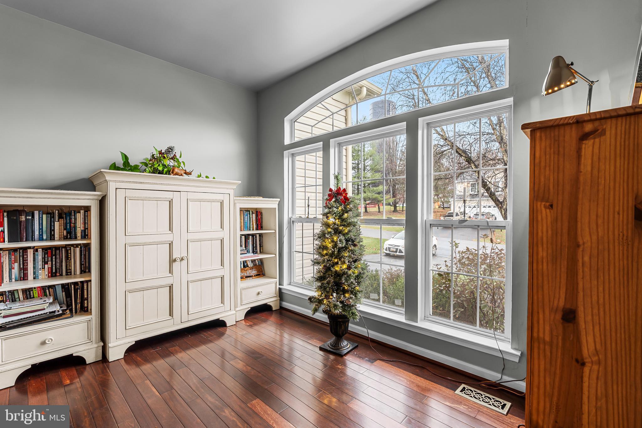 CAMBRIDGE FARMS - Residential