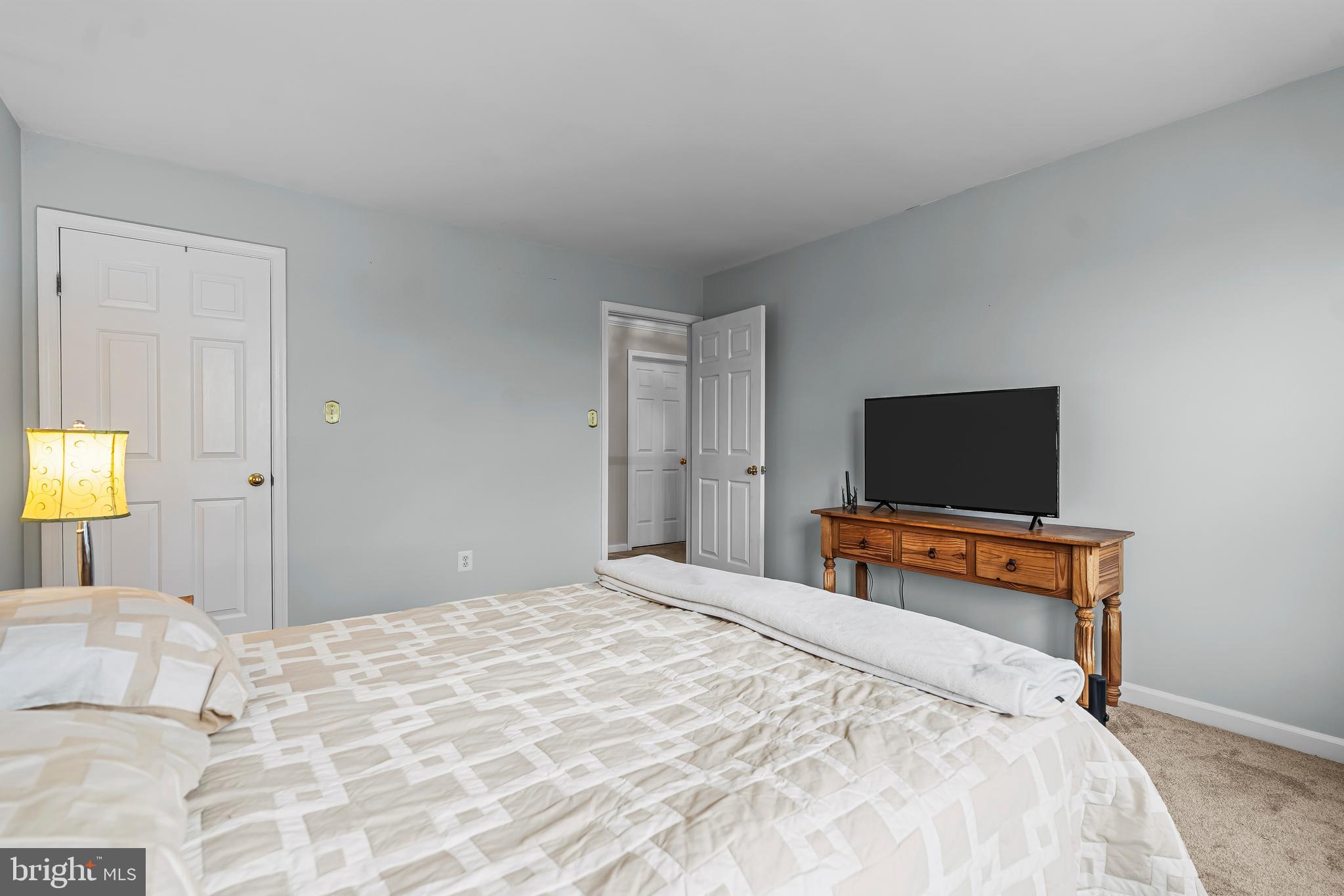 CAMBRIDGE FARMS - Residential