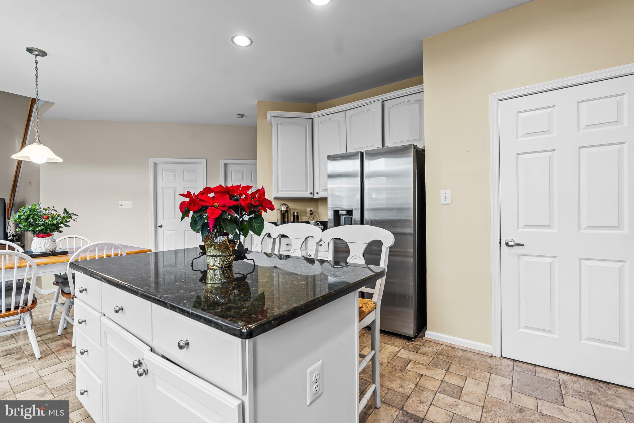 CAMBRIDGE FARMS - Residential