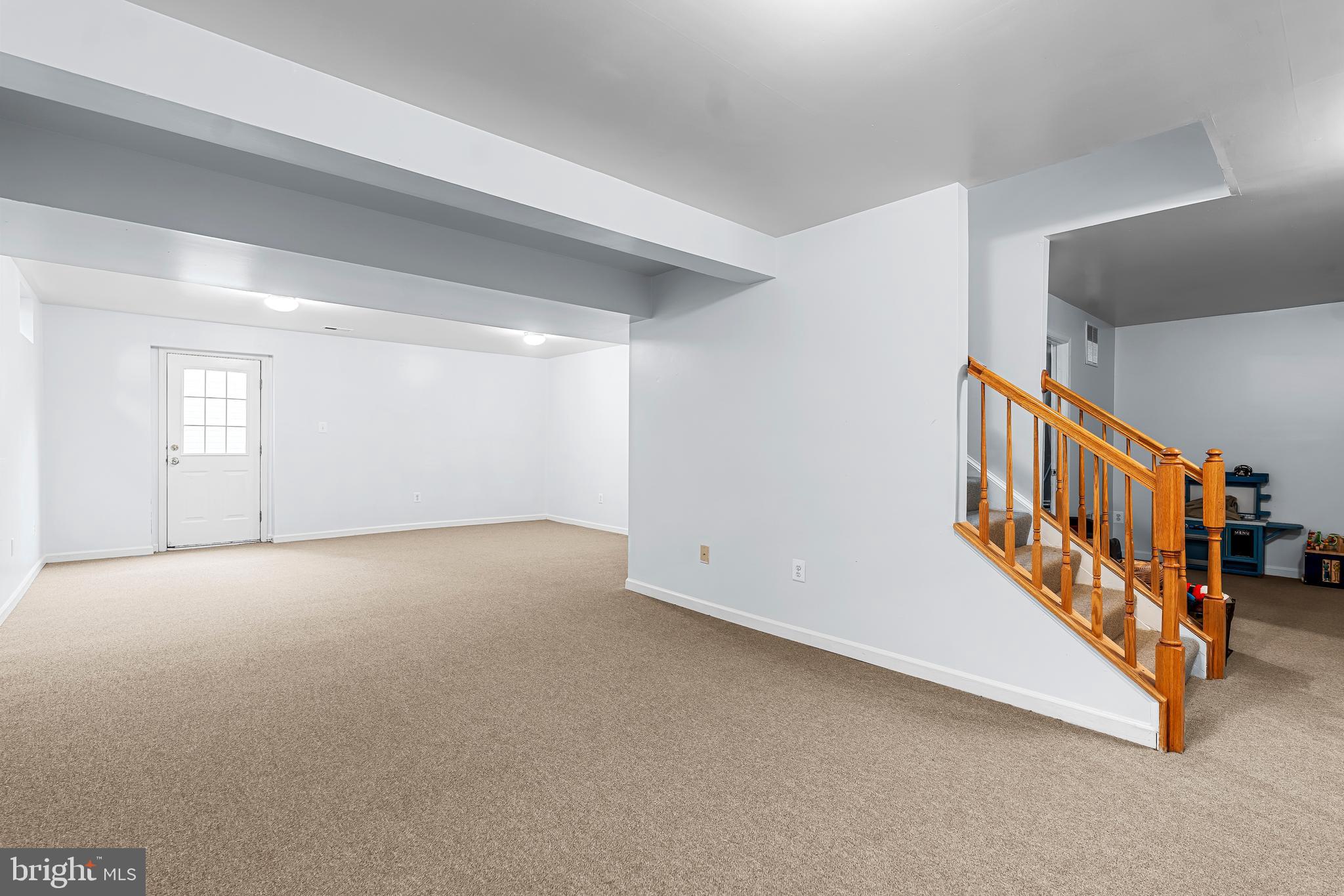 CAMBRIDGE FARMS - Residential