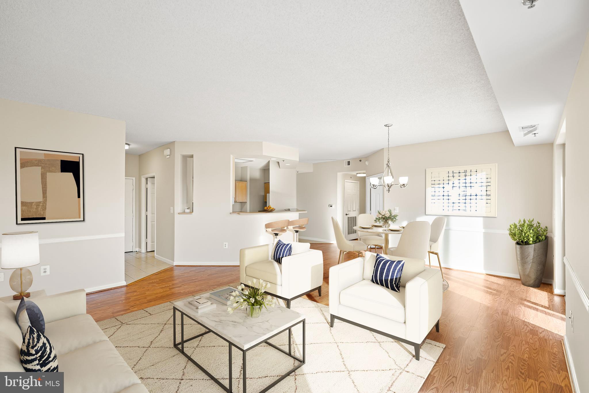 VANTAGE POINT EAST @ LEISURE WORLD - Residential