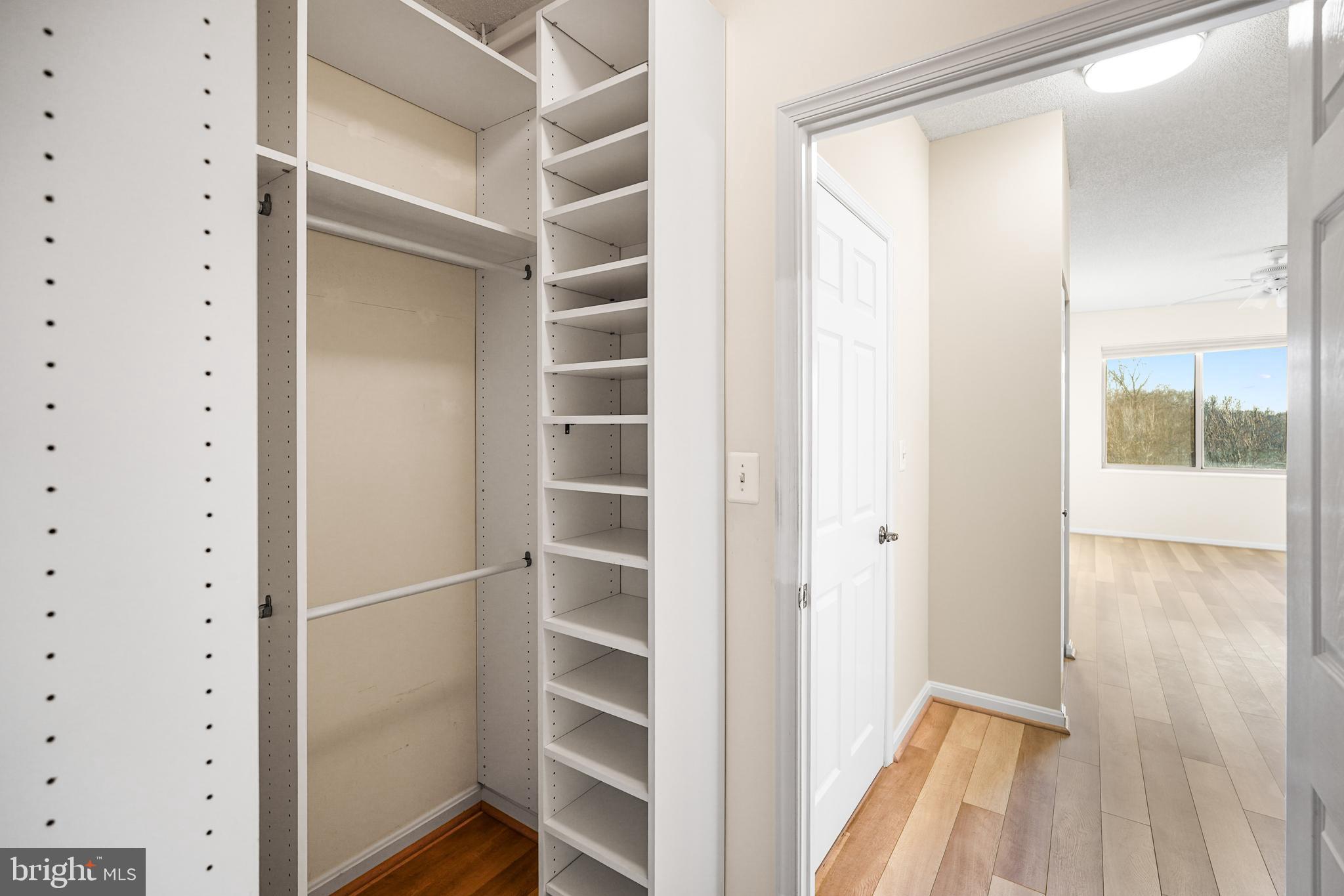 VANTAGE POINT EAST @ LEISURE WORLD - Residential