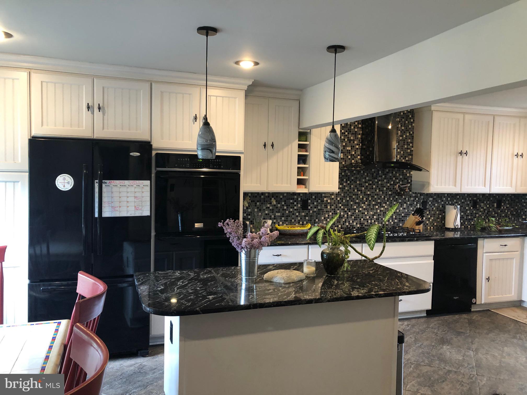 LANGHORNE MANOR - Residential