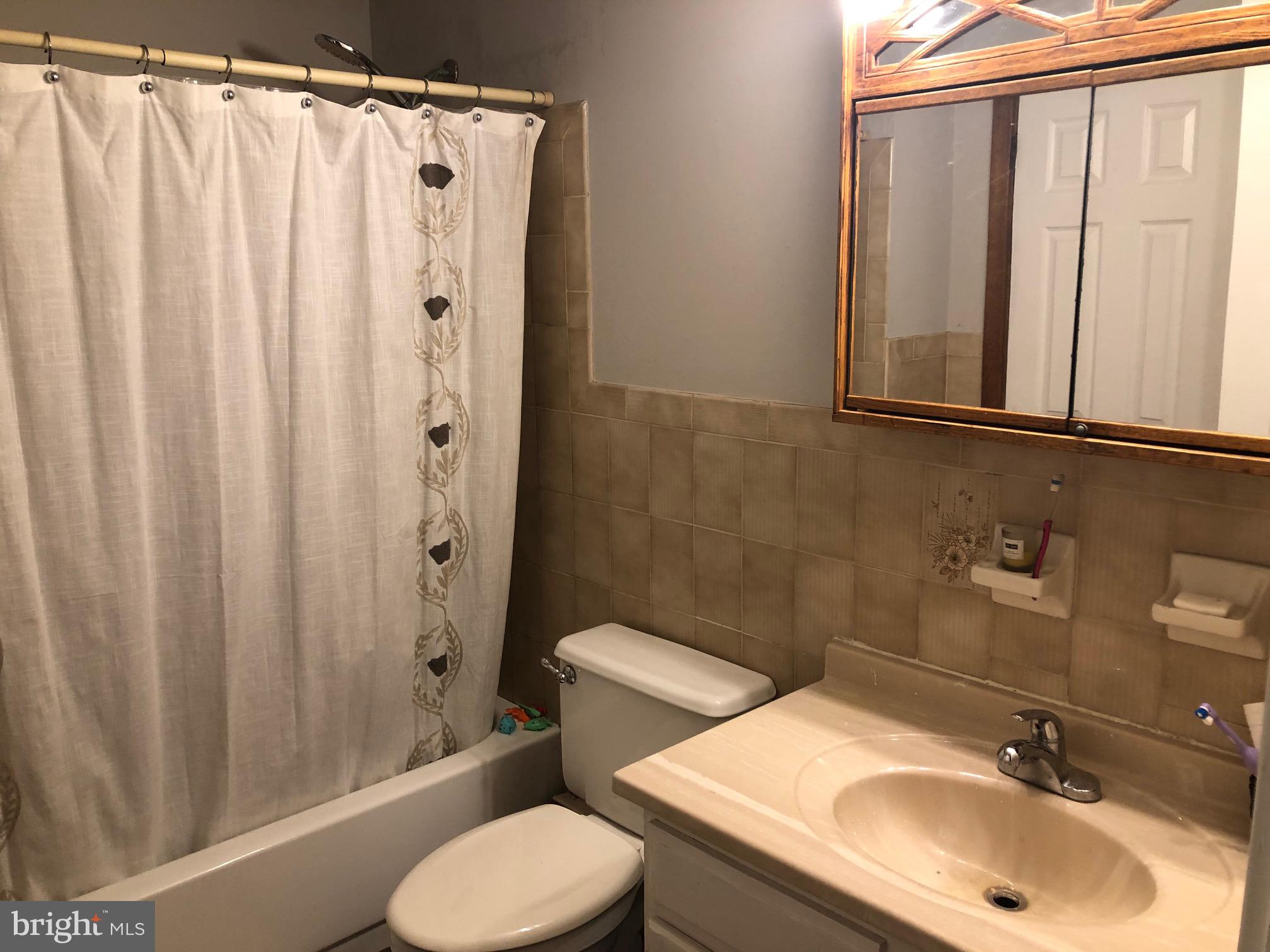 LANGHORNE MANOR - Residential