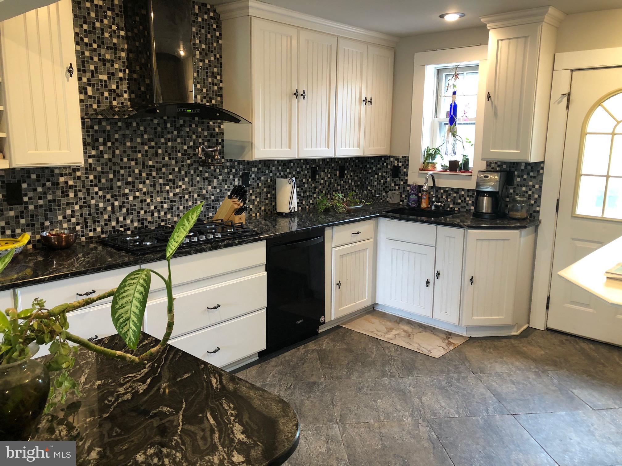 LANGHORNE MANOR - Residential
