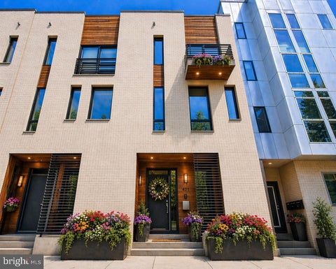 Townhouse For Sale - 421 Wallace Street<br/> PHILADELPHIA, PA 19123