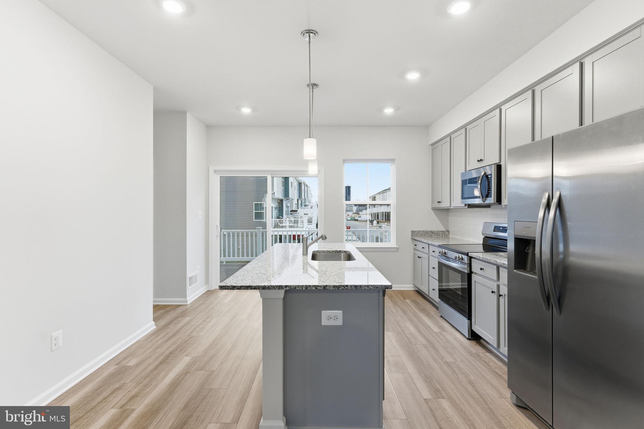 RED CLOVER MEADOWS - Residential Lease