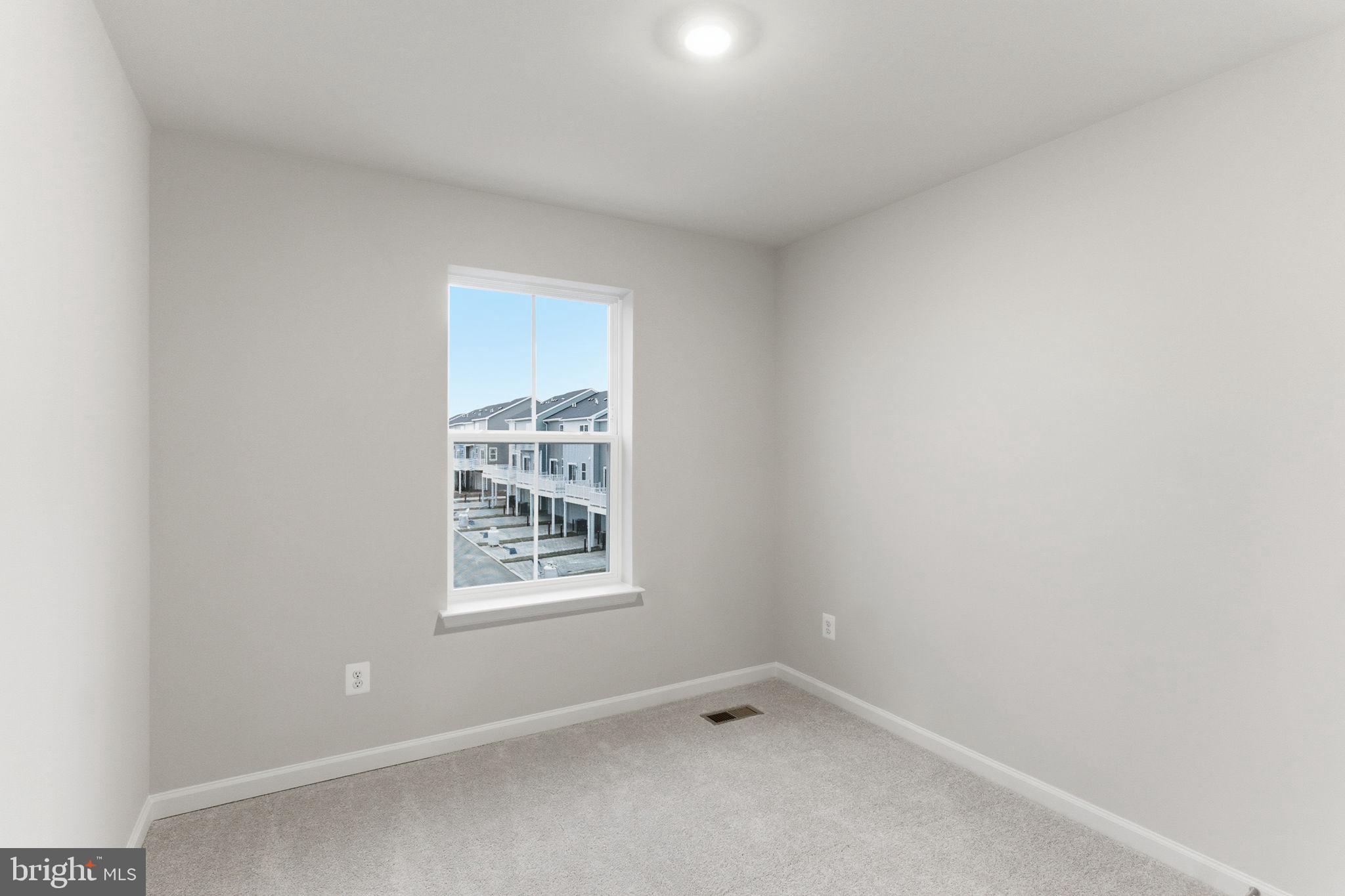 RED CLOVER MEADOWS - Residential Lease