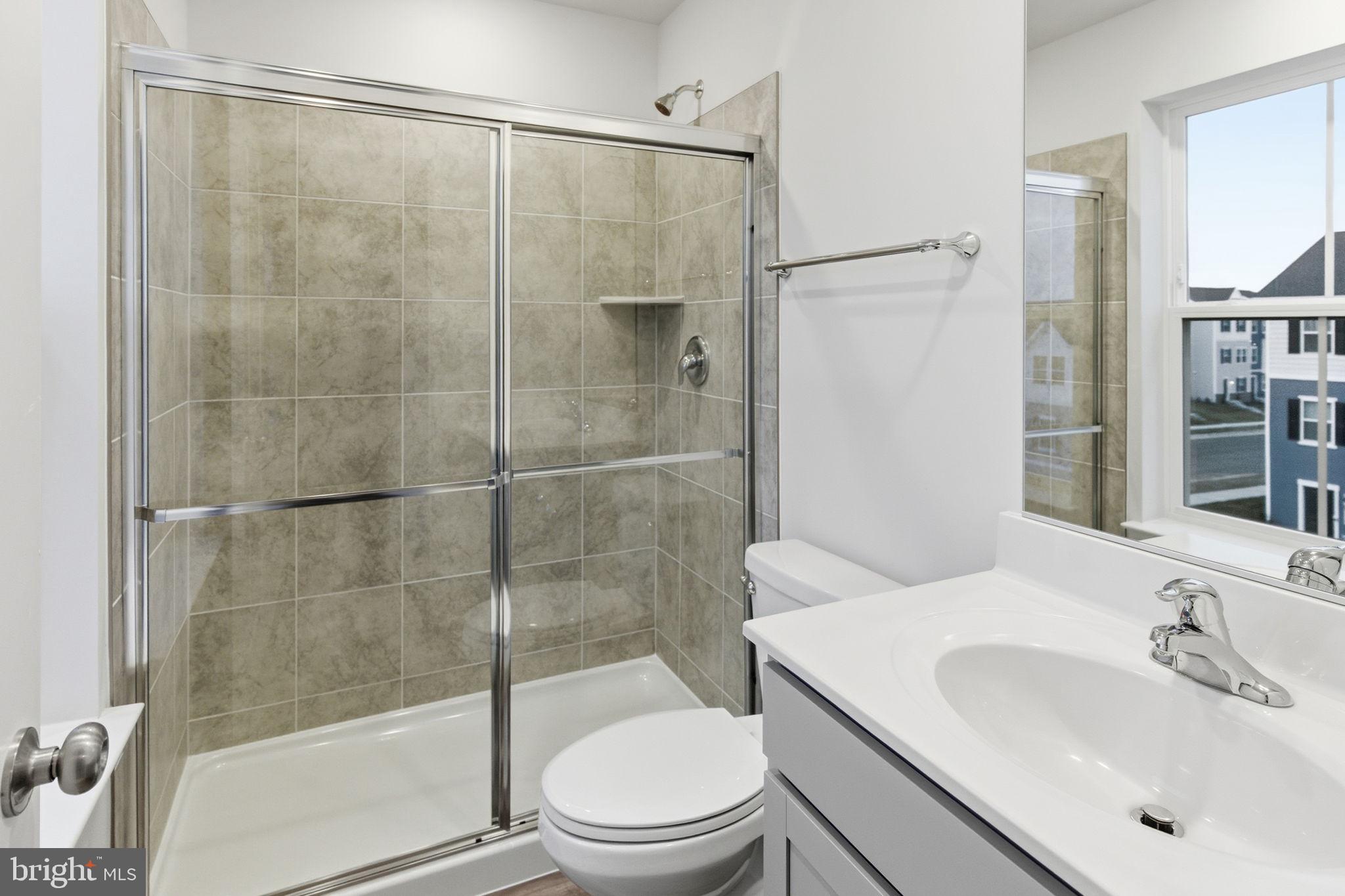 RED CLOVER MEADOWS - Residential Lease