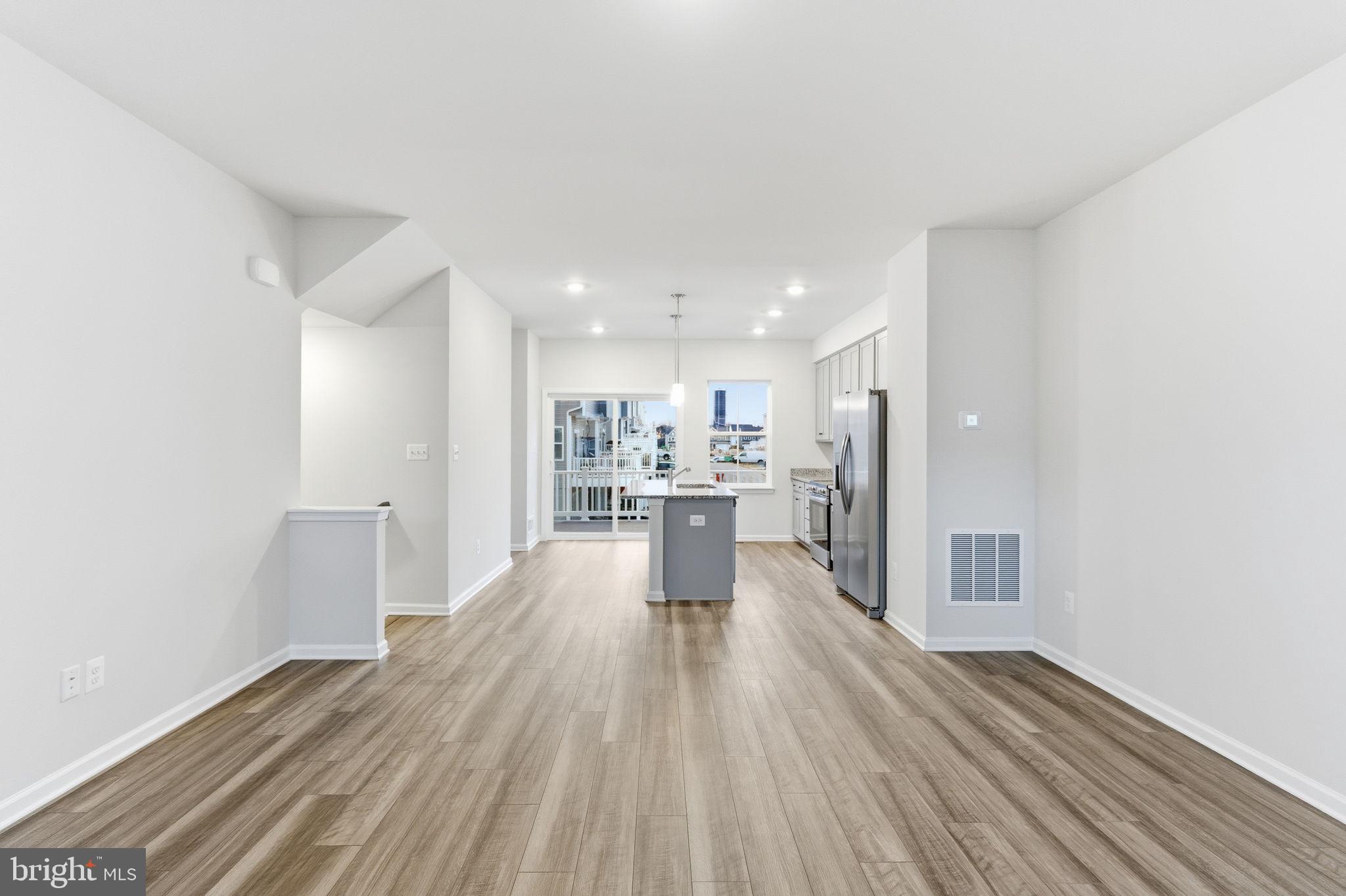 RED CLOVER MEADOWS - Residential Lease