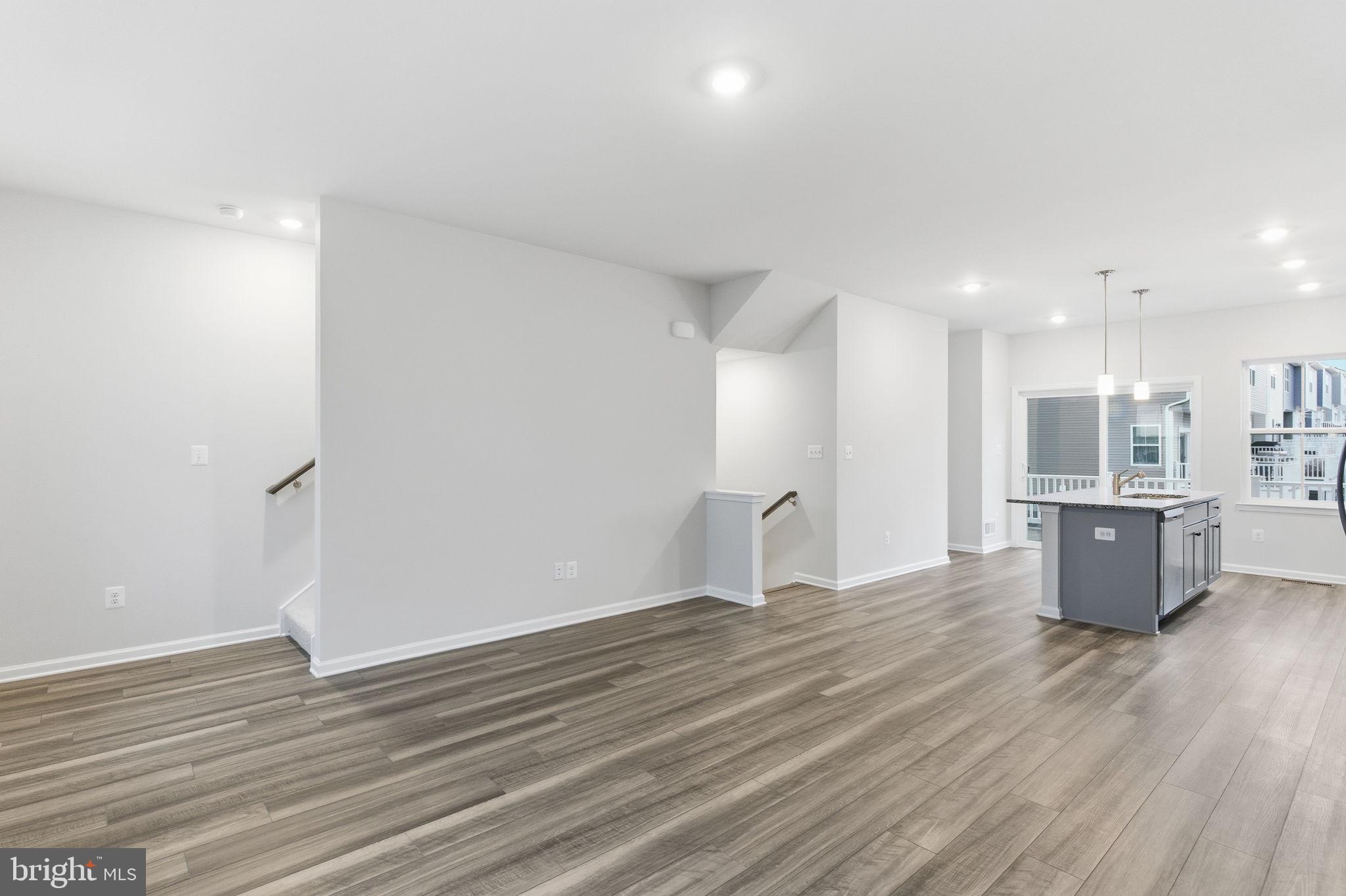 RED CLOVER MEADOWS - Residential Lease