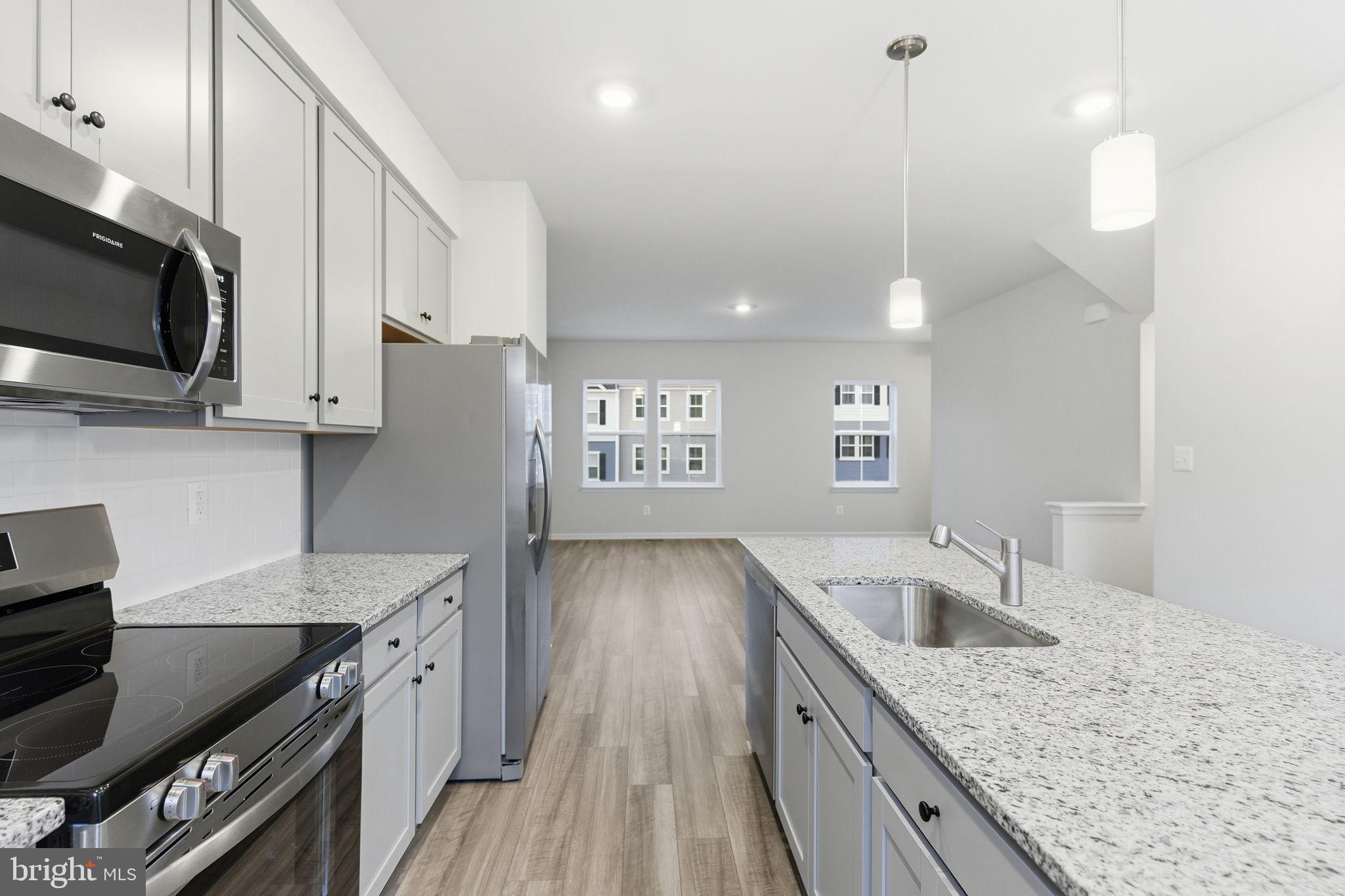 RED CLOVER MEADOWS - Residential Lease