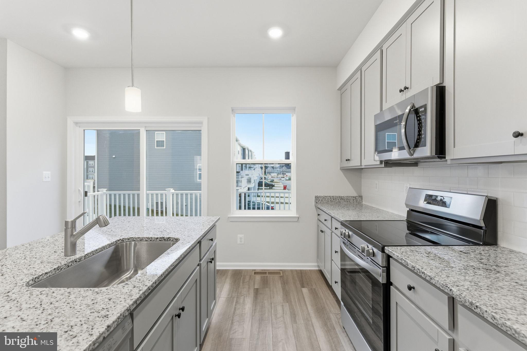 RED CLOVER MEADOWS - Residential Lease