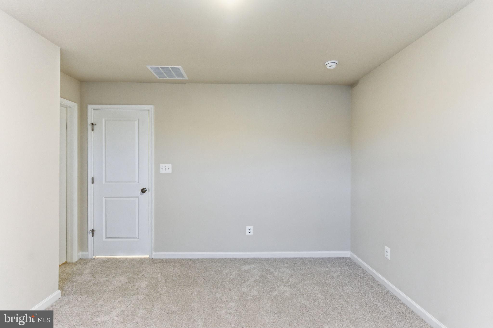 RED CLOVER MEADOWS - Residential Lease