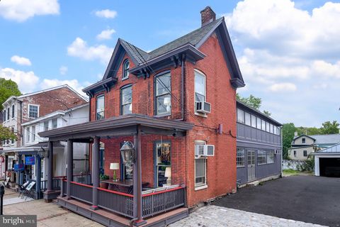 Photo of 67 Bridge Street, LAMBERTVILLE, NJ 08530 (MLS # NJHT2004386)