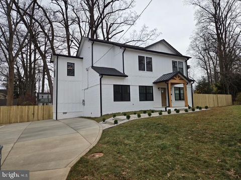 608 LAURA DRIVE FALLS CHURCH VA 22046