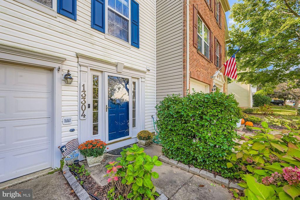 Photo of 13304 Rising Sun Lane, GERMANTOWN, MD 20874 (MLS # MDMC2203156)