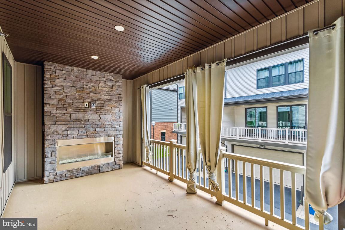 WESTMOORE AT MOOREFIELD - Residential