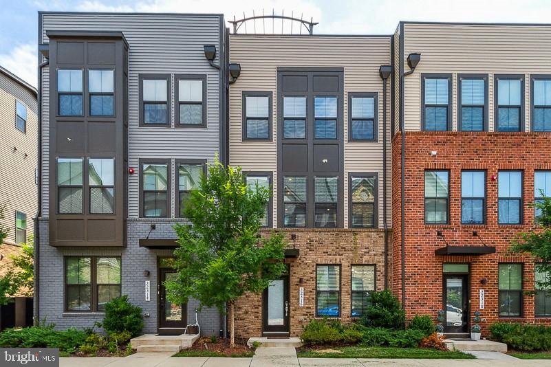 WESTMOORE AT MOOREFIELD - Residential