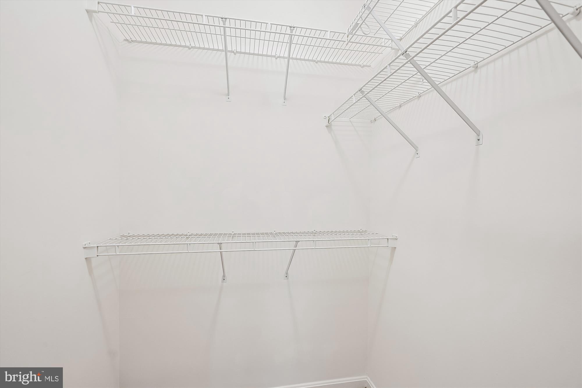 RANDOM HILLS - Residential