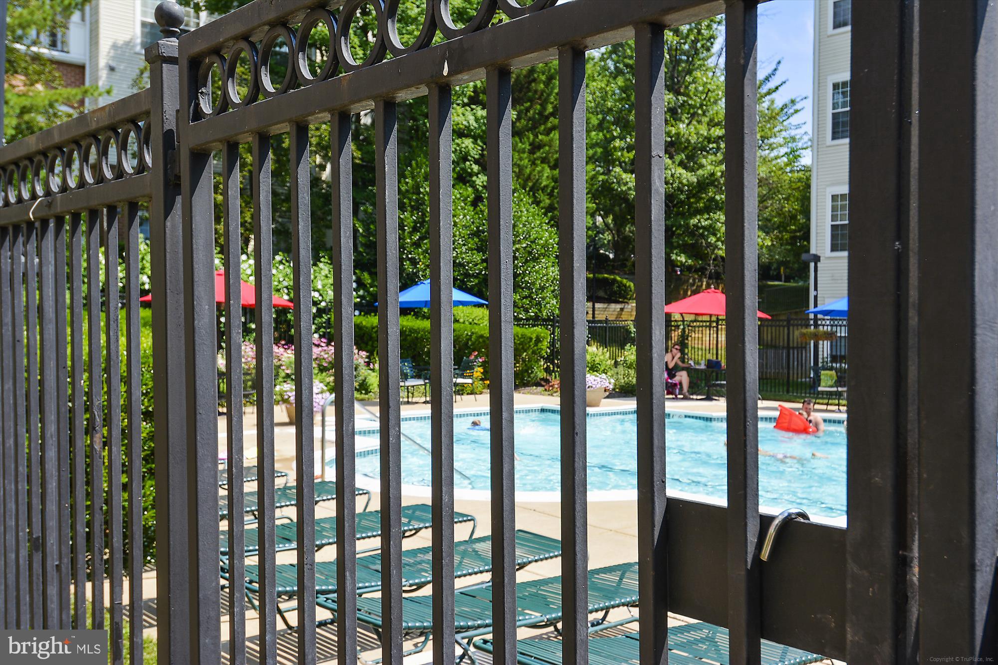 RANDOM HILLS - Residential