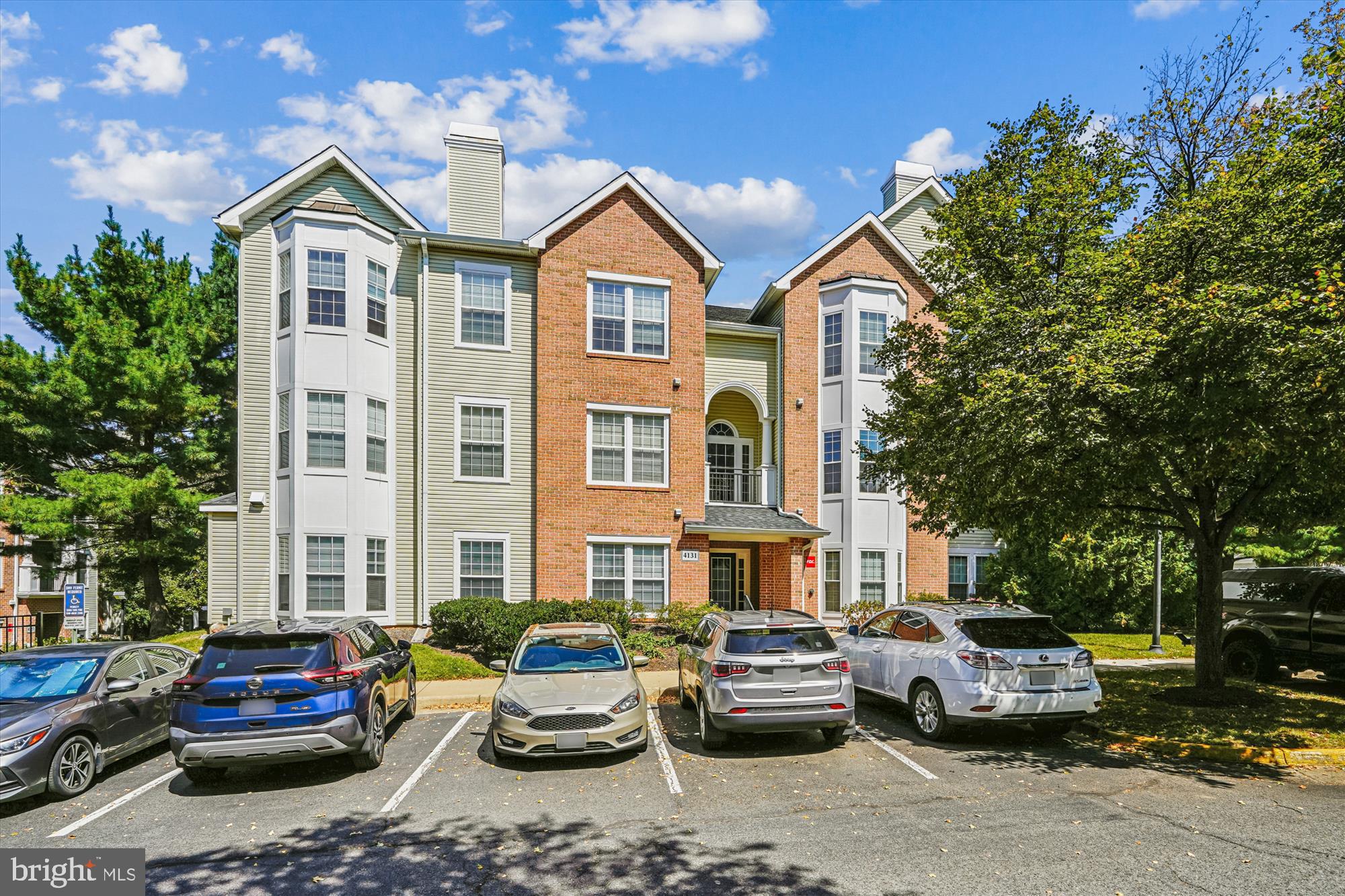 4131 FOUNTAINSIDE LANE J204
