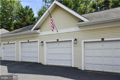 4131 FOUNTAINSIDE LANE J204