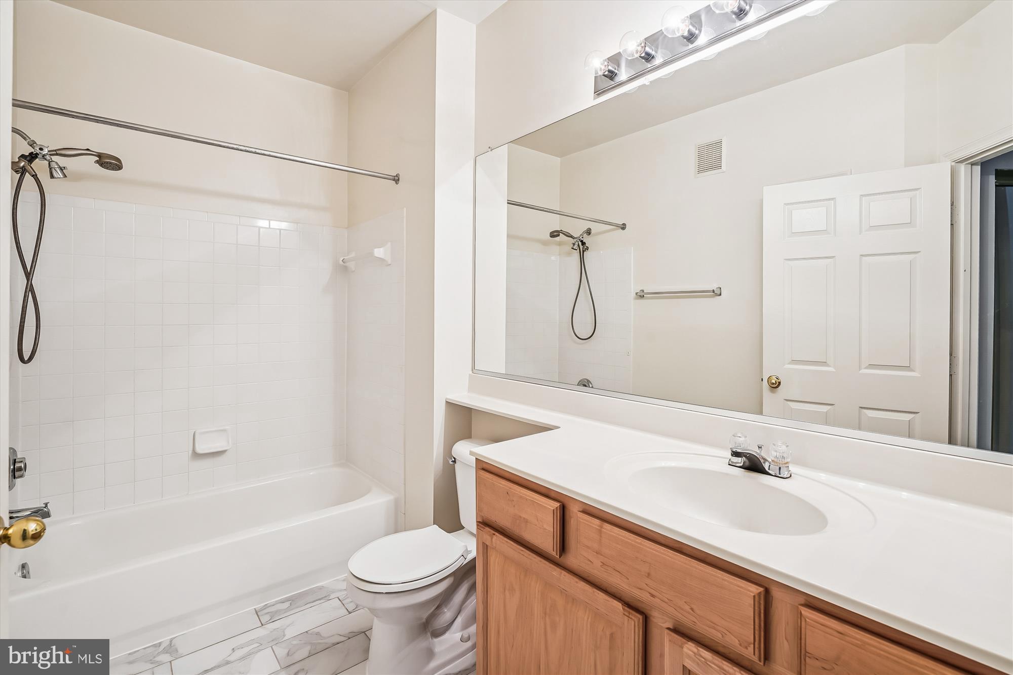 RANDOM HILLS - Residential