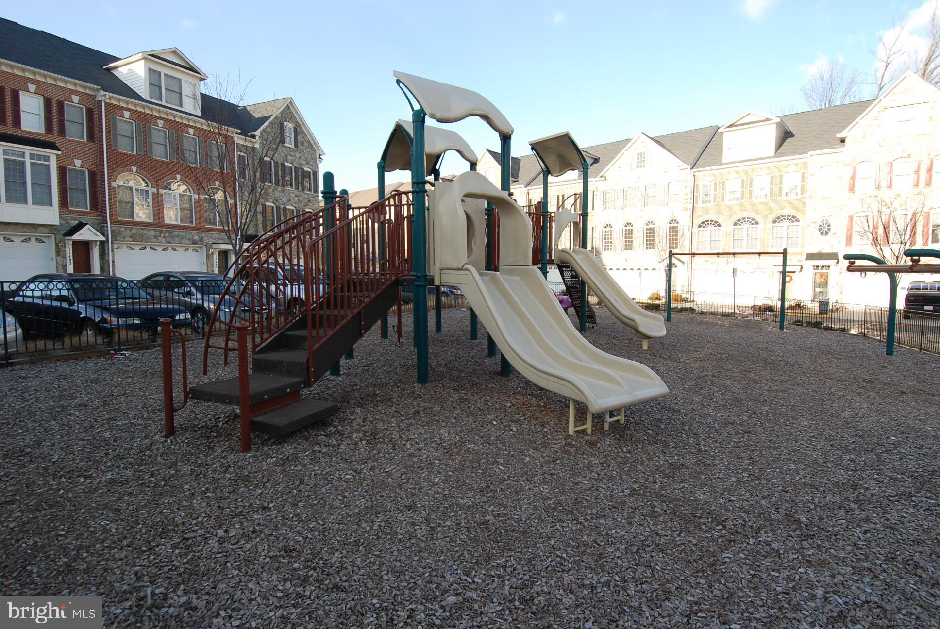 RANDOM HILLS - Residential